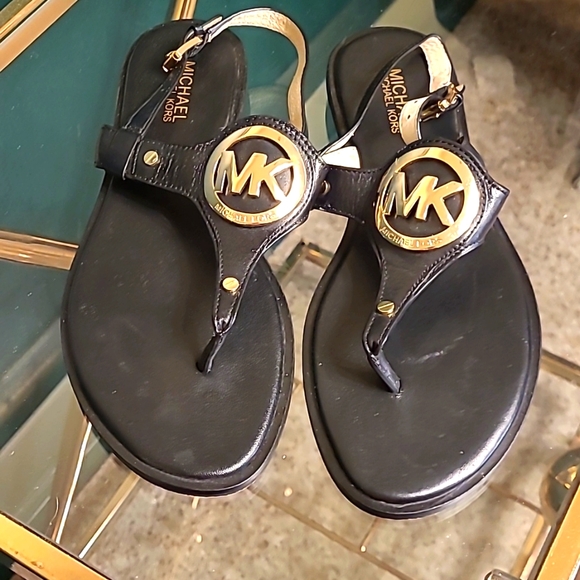 MICHAEL KORS - Picture 2 of 6